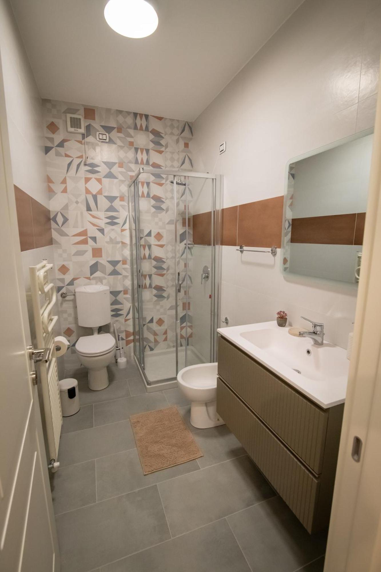 Residenza Lago Sereno Porto Ceresio Esterno foto