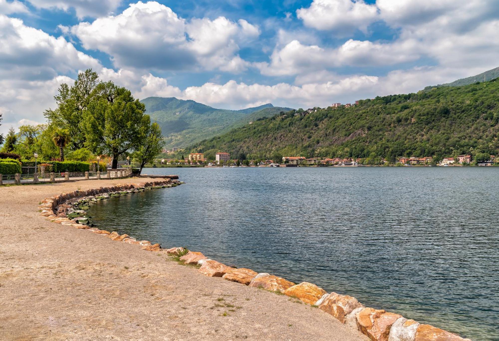 Residenza Lago Sereno Porto Ceresio Esterno foto